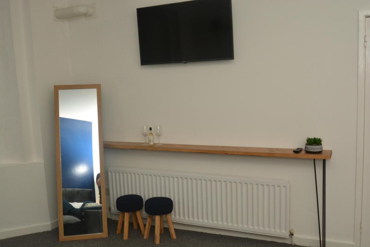 Spacious And Homely 2 Bedroom Flat - Suitelivin Gateshead Buitenkant foto